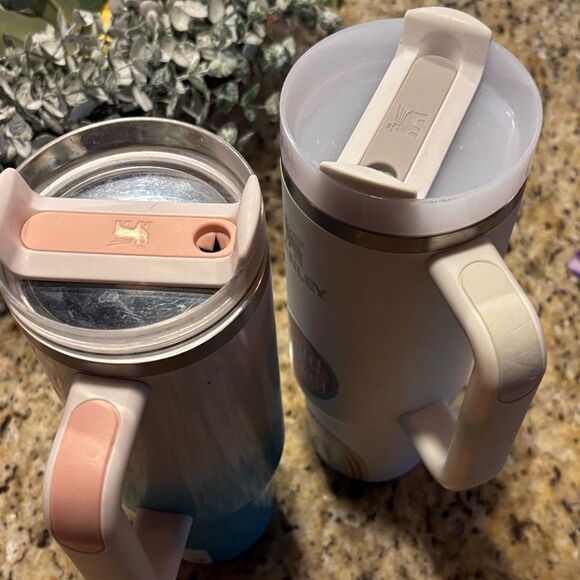 Stanley Blue and White 30oz Travel Tumbler with Handle bundle - Picture 12 of 14